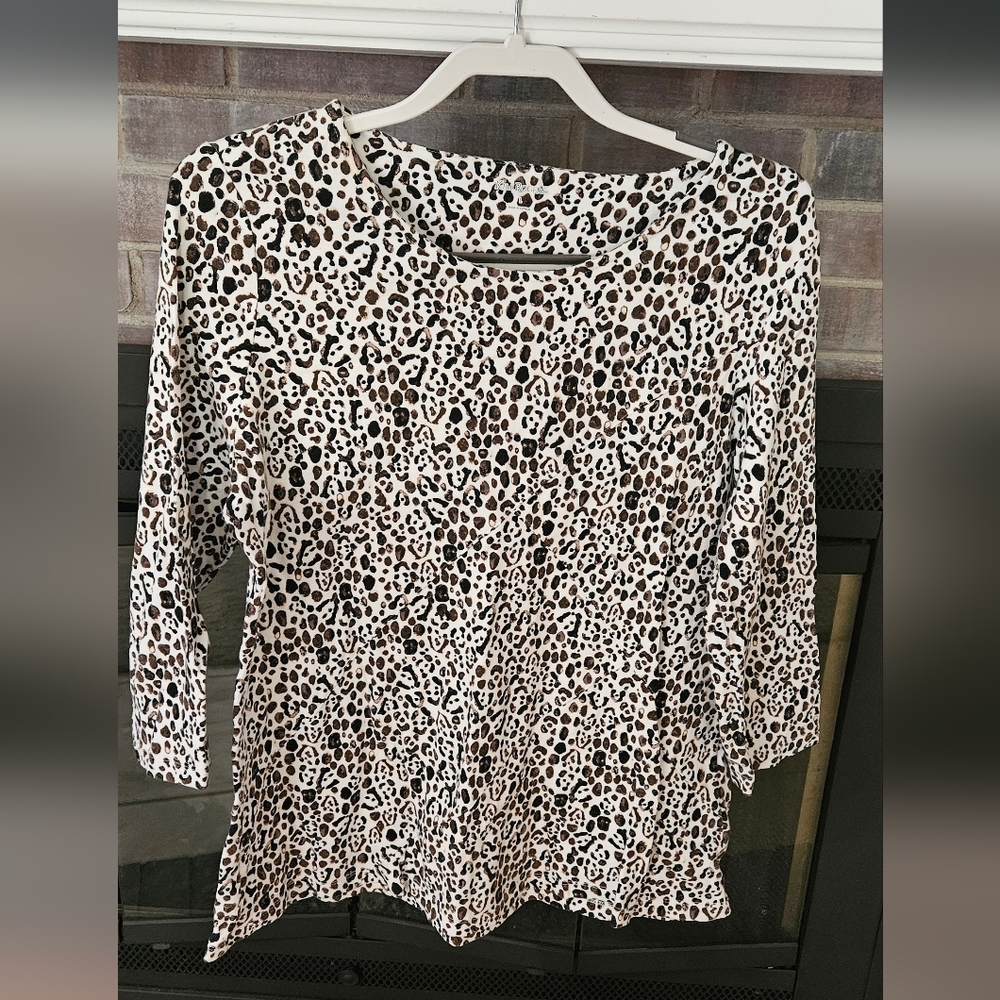 Kim Rogers Black and White Animal Print Long Sleeve Top